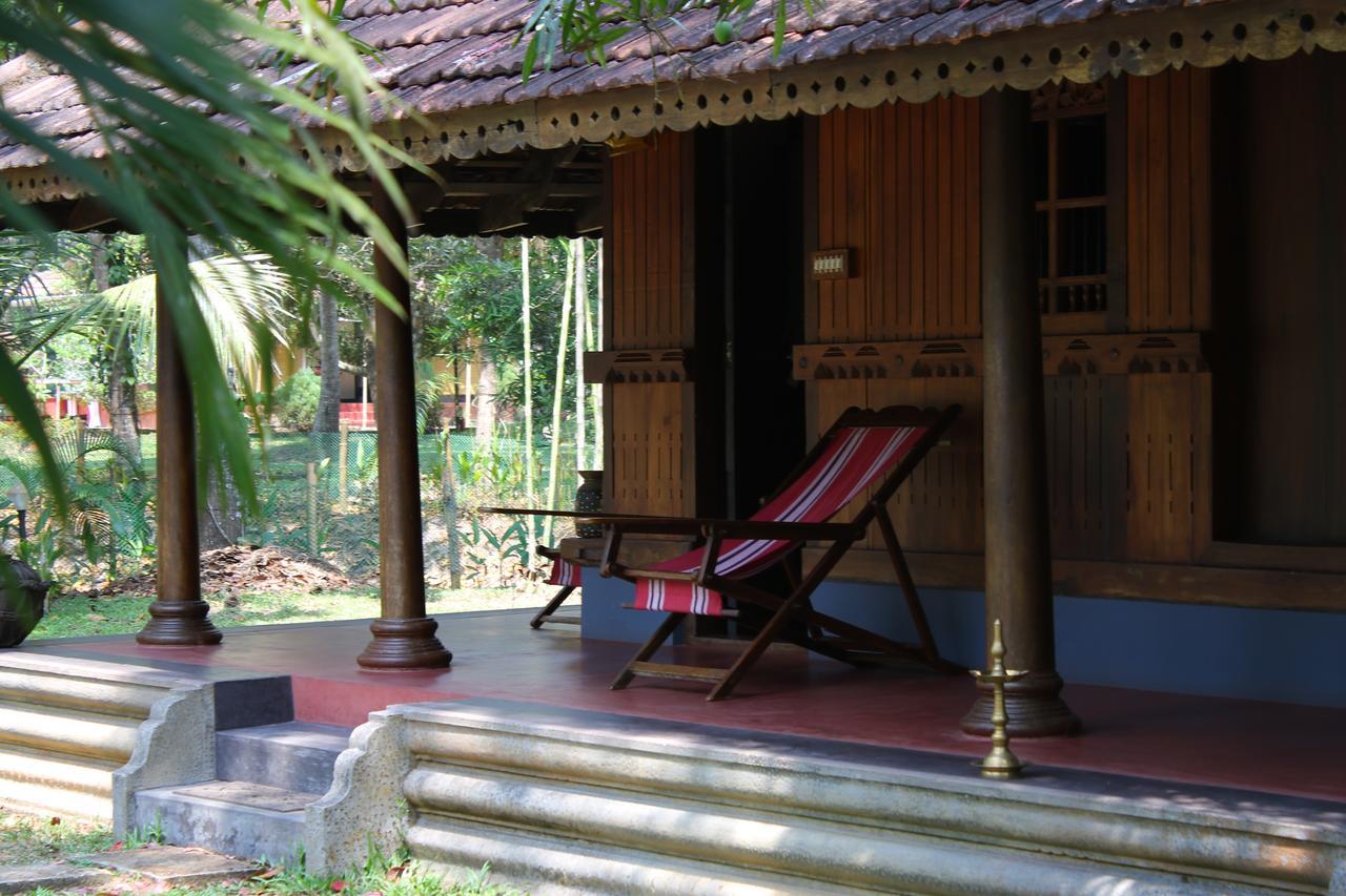 Palathra Heritage Mararikulam Exterior foto